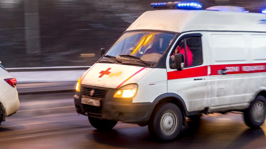 因天然气泄漏中毒 哈萨克斯坦41名中学生被送往医院抢救